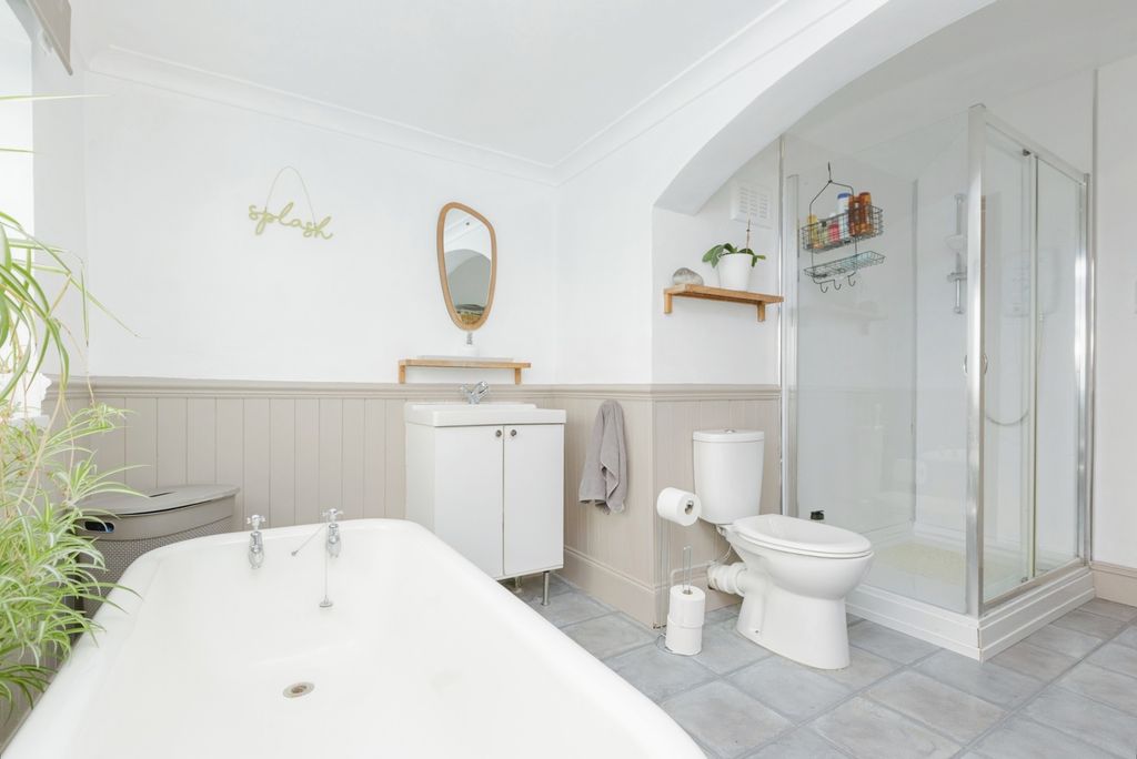 Additional image 13 of 3 bed semi-detached house for saleBirchtree Avenue, Birstall, Leicester, Leicestershire LE4