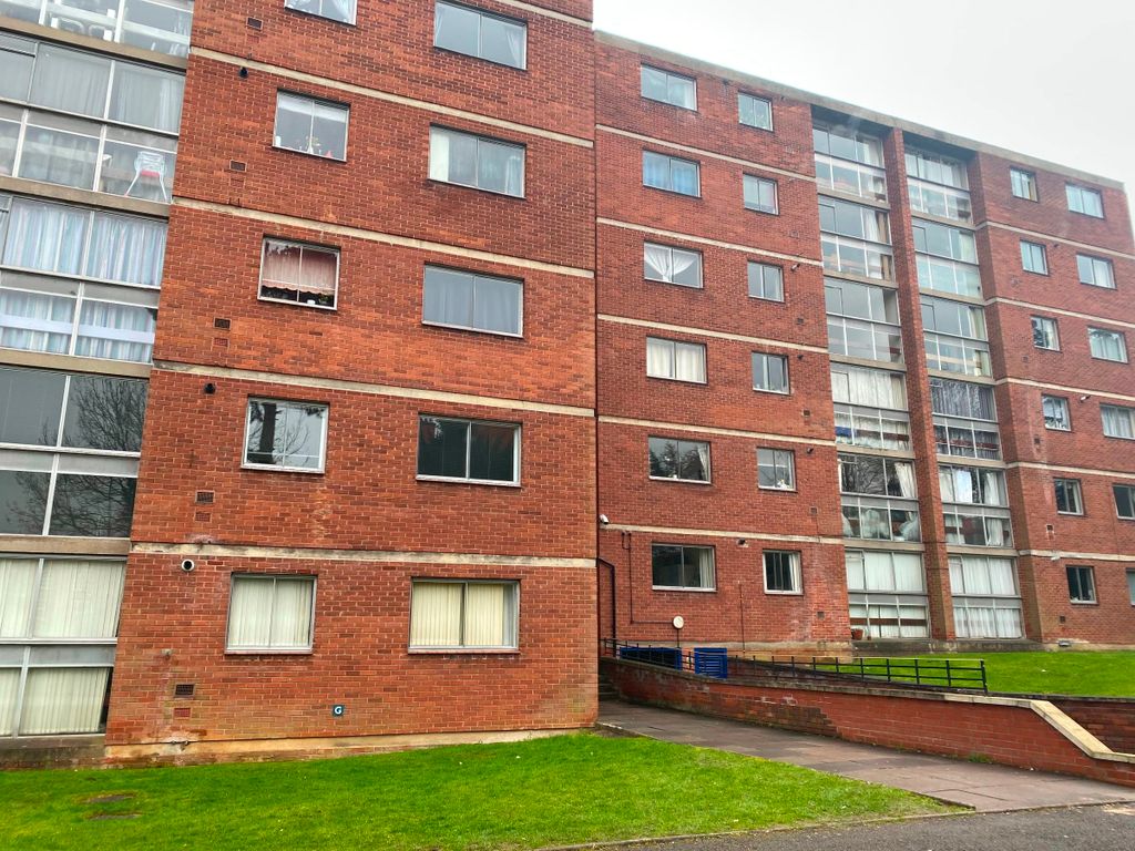 1 bed flat for saleLyndwood Court, Stoughton Road, Leicester LE2