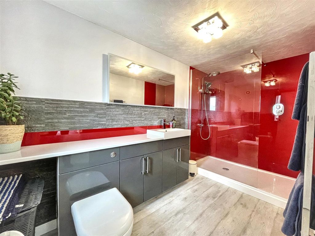 Additional image 17 of 4 bed chalet for salePorters Lane, Easton On The Hill, Stamford PE9