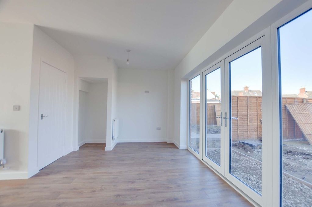 Additional image 9 of 3 bed terraced house for saleGipsy Lane, Leicester LE4