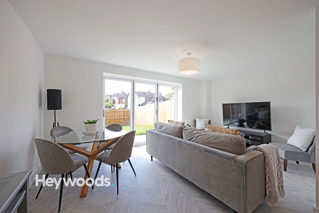 Additional image 36 of 3 bed town house for saleHeath Street, Newcastle ST5