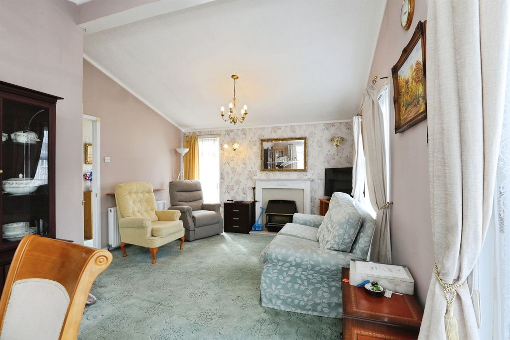 Additional image 2 of 3 bed mobile/park home for saleLodge Park, Langham, Oakham LE15