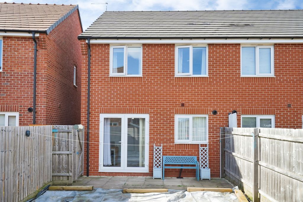 Additional image 18 of 3 bed semi-detached house for saleUpton Drive, Burton-On-Trent, Staffordshire DE14
