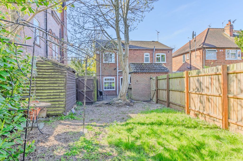 Additional image 14 of 2 bed semi-detached house for saleGlenfield Road, Leicester LE3