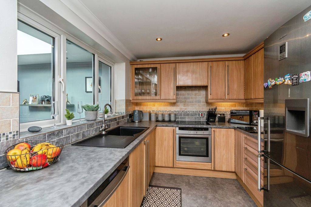 Additional image 8 of 3 bed semi-detached house for saleCorsican Drive, Hednesford, Cannock WS12