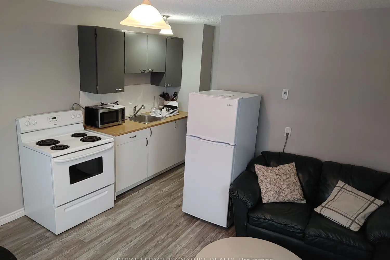 Additional image 8 of 143 Dundas Street
