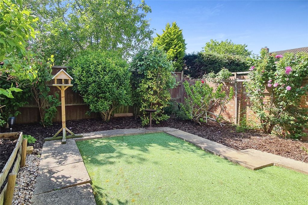 4 bed detached house for saleShepherds Mead, Dilton Marsh BA13 photo 3