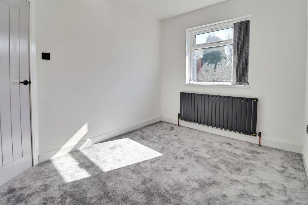 Additional image 30 of 4 bed semi-detached house for saleLower Milehouse Lane, Newcastle ST5
