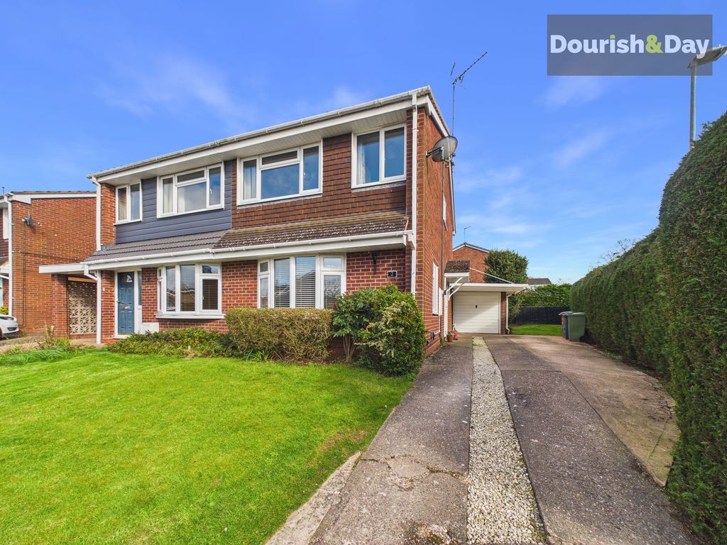 3 bed semi-detached house for saleRookswood Copse, Stafford ST17