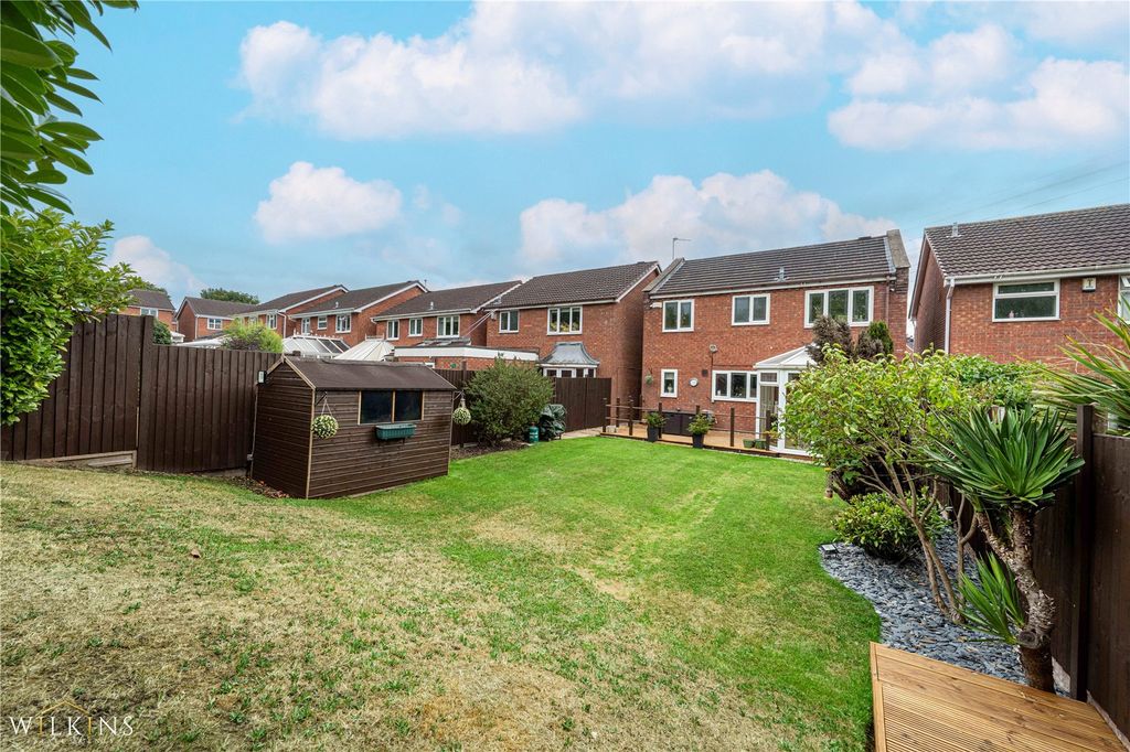 Additional image 31 of 4 bed detached house for saleLakeland Drive, Wilnecote, Tamworth, Staffordshire B77