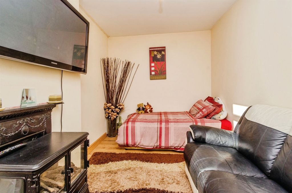 Additional image 14 of 3 bed semi-detached house for saleHigh Mount Street, Hednesford, Cannock WS12