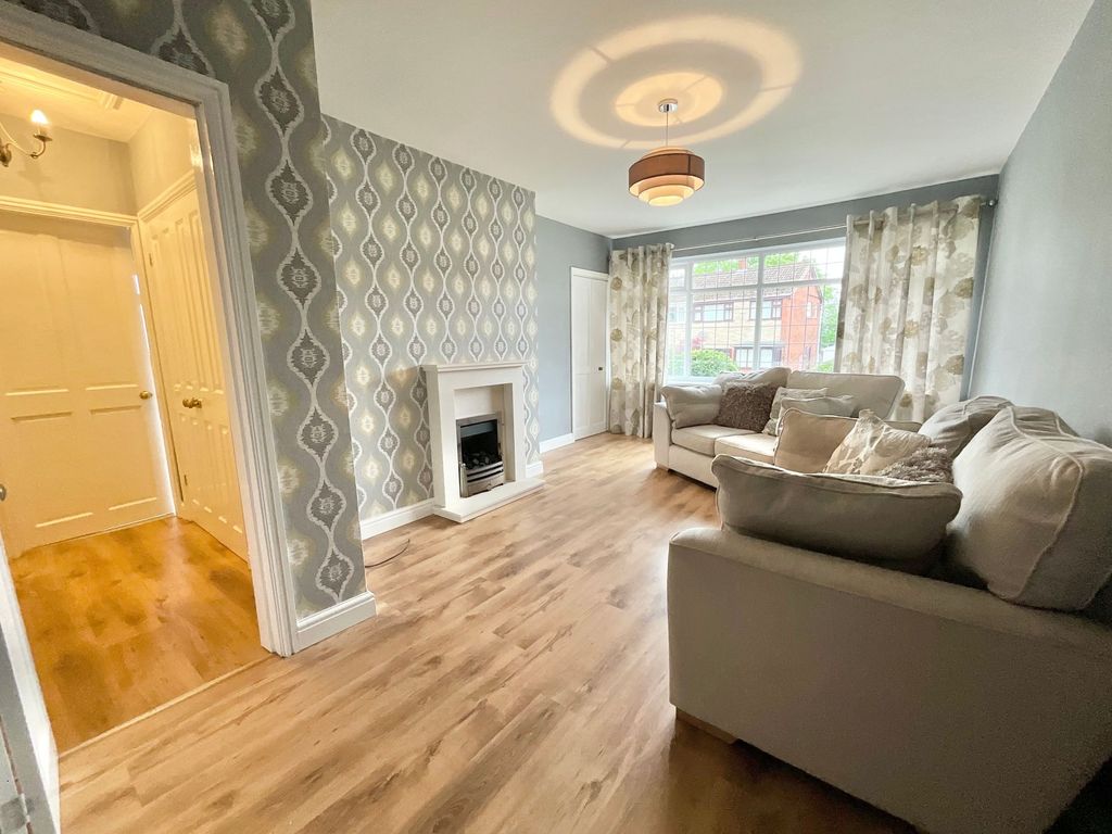 2 bed semi-detached bungalow for saleWestonfields Drive, Stoke-On-Trent ST3 photo 2