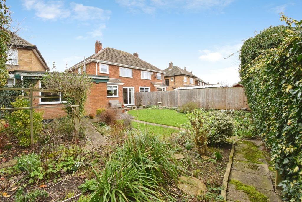 Additional image 17 of 3 bed semi-detached house for saleHighgate Avenue, Birstall, Leicester, Leicestershire LE4