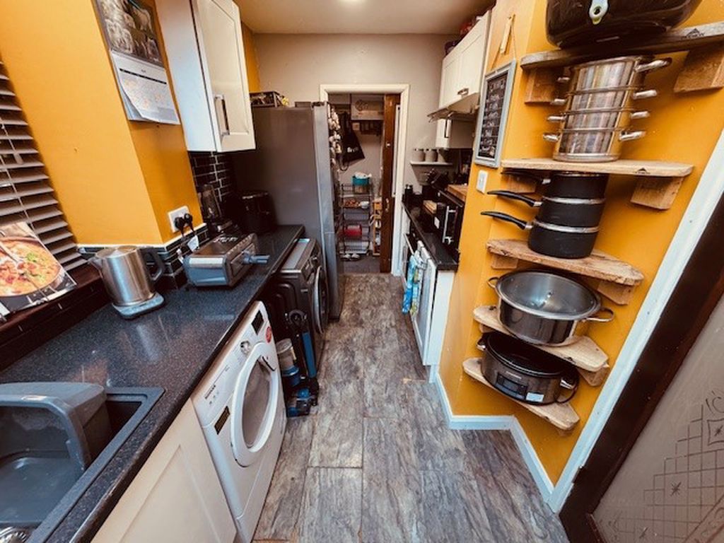 Additional image 18 of 3 bed town house for saleBiddulph Road, Fegg Hayes, Stoke-On-Trent ST6