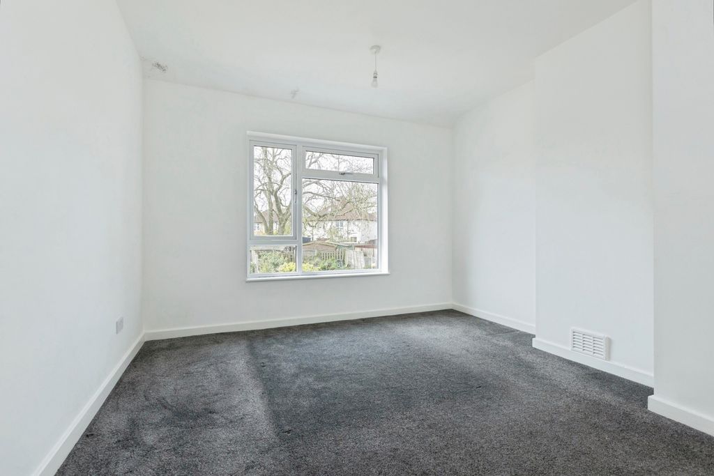 Additional image 8 of 3 bed semi-detached house for saleGoldhill, Leicester, Leicestershire LE2