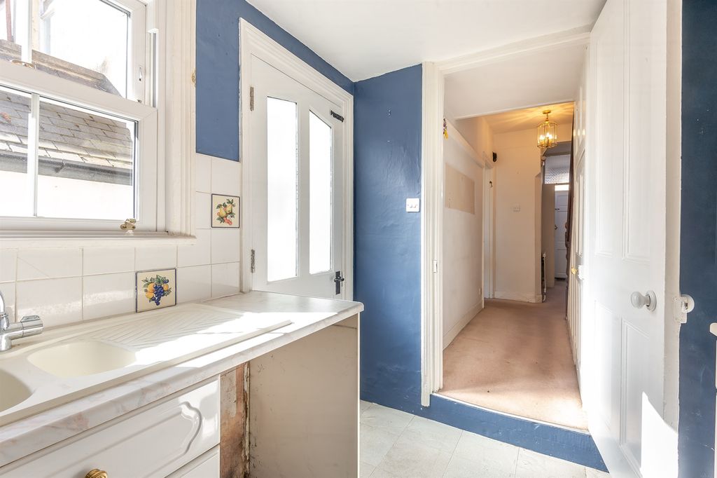Additional image 7 of 3 bed semi-detached house for saleQueen Street, Stamford PE9