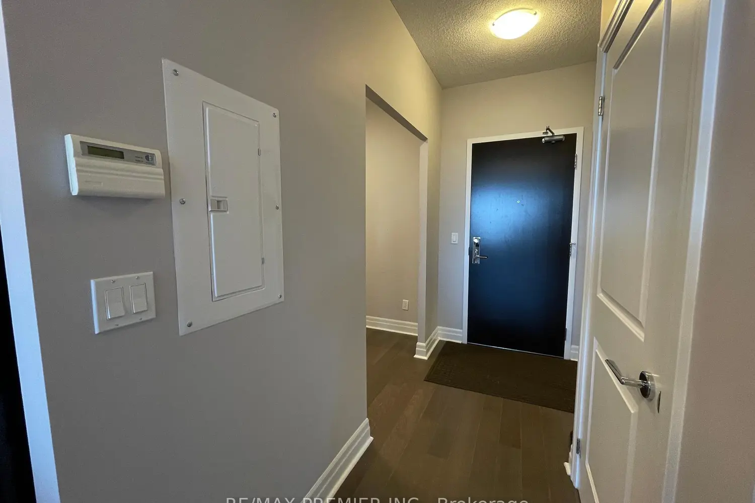 Additional image 4 of 8110 Birchmount Road 506