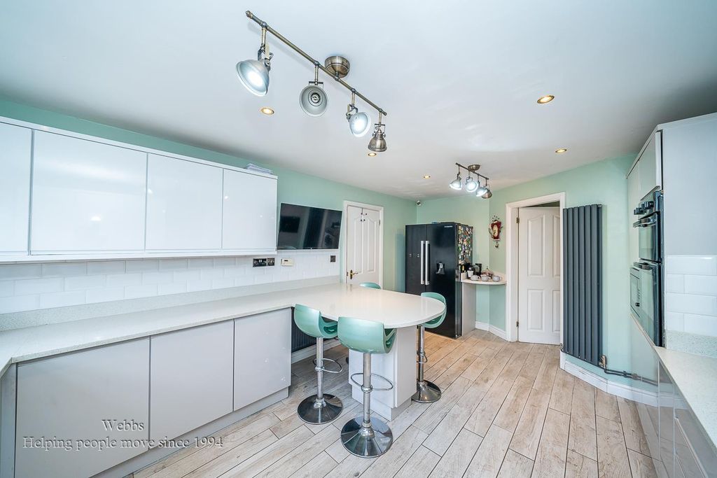 Additional image 8 of 4 bed detached house for salePool Close, Shareshill, Wolverhampton WV10