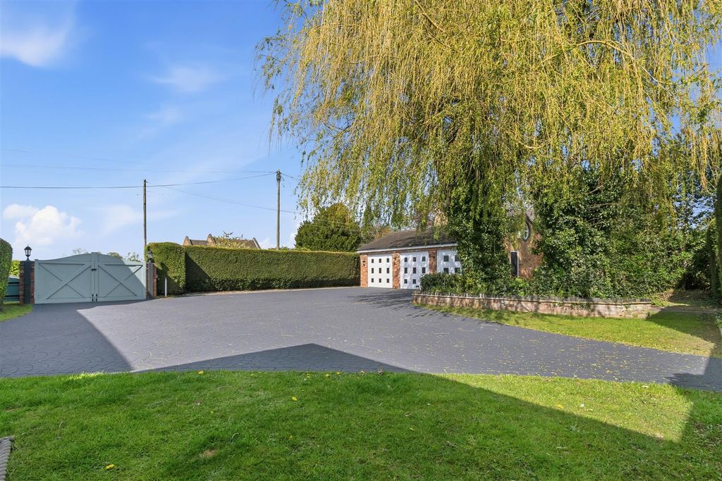 Additional image 34 of 4 bed detached house for saleLynn Lane, Lynn, Lichfield WS14