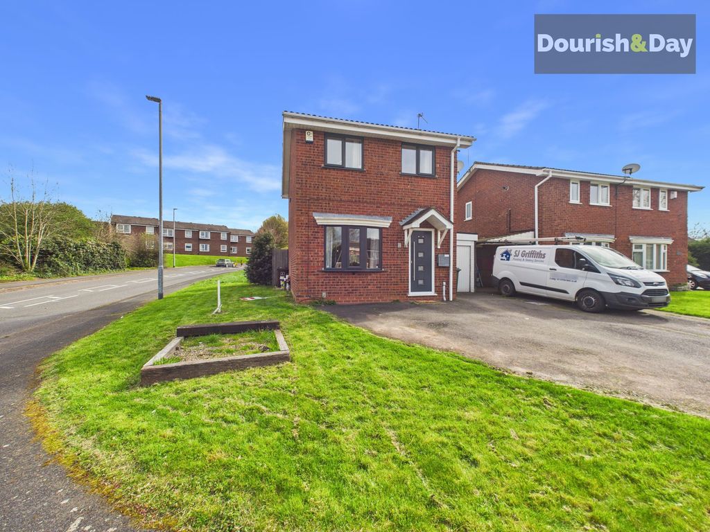 3 bed detached house for saleCarisbrooke Drive, Stafford ST17