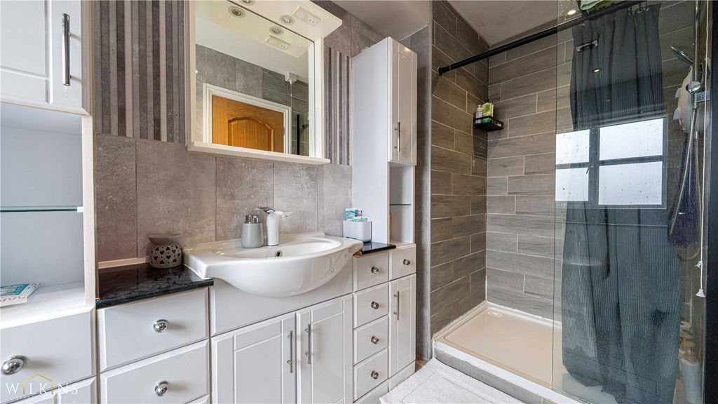 Additional image 29 of 4 bed semi-detached house for saleSuffolk Way, Tamworth, Staffordshire B78