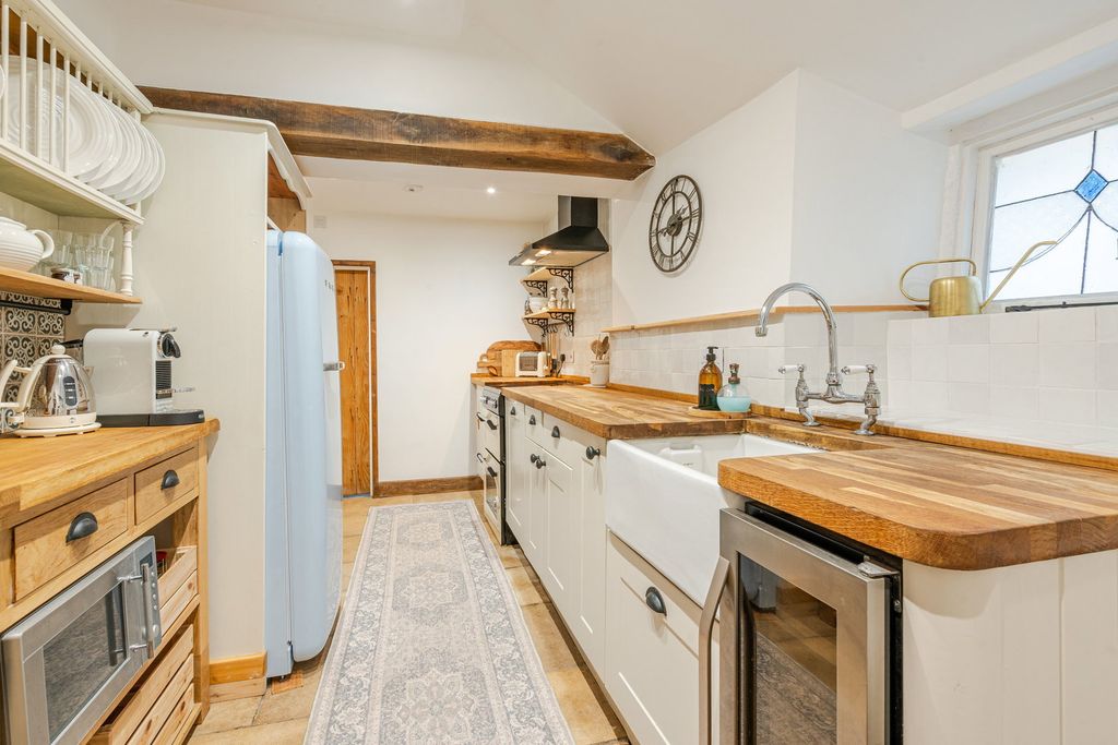 2 bed cottage for saleCastle Combe, Chippenham SN14 photo 5