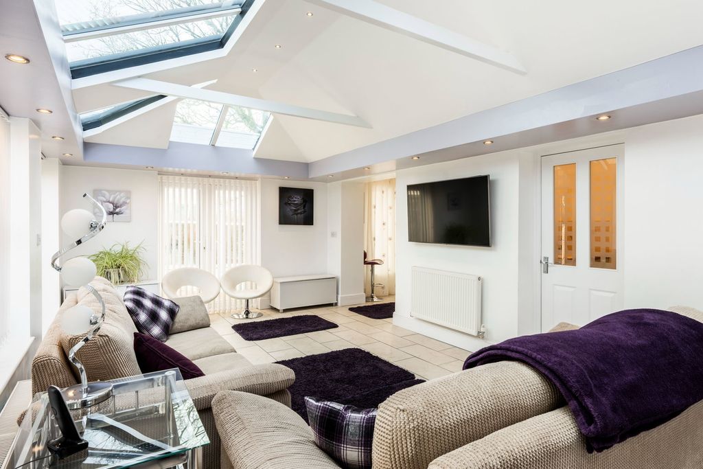 Additional image 9 of 5 bed detached house for saleWallace Court, Cheslyn Hay, Walsall WS6