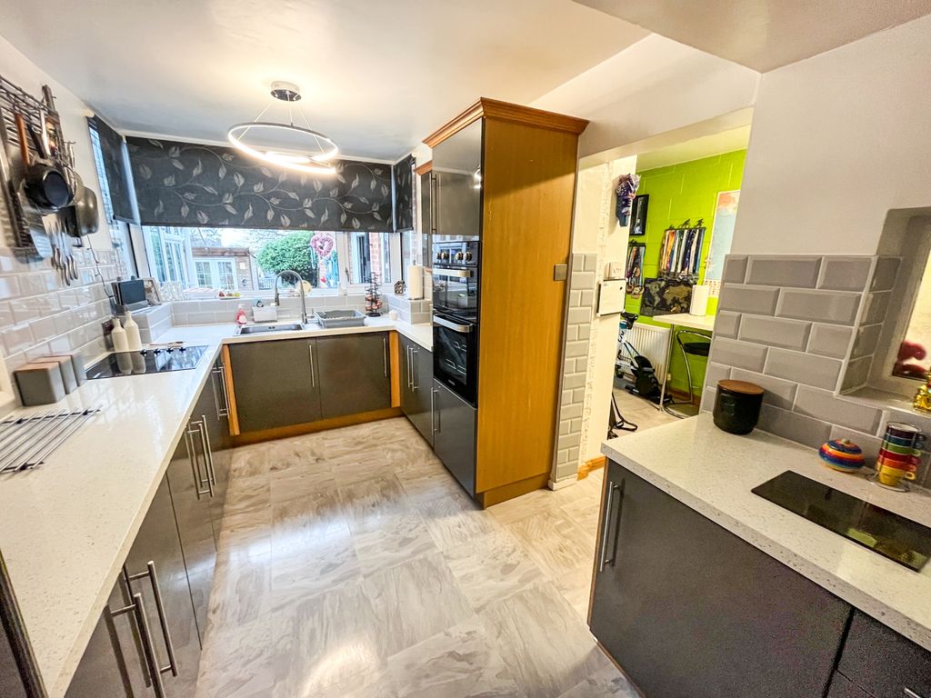 Additional image 4 of 4 bed semi-detached house for saleWoodgate Drive, Birstall, Leicester, Leicestershire LE4