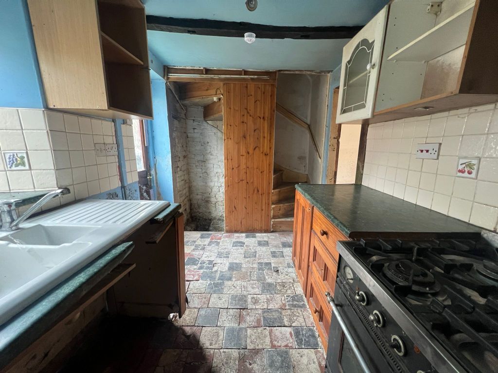 2 bed end terrace house for salePortway, Warminster BA12