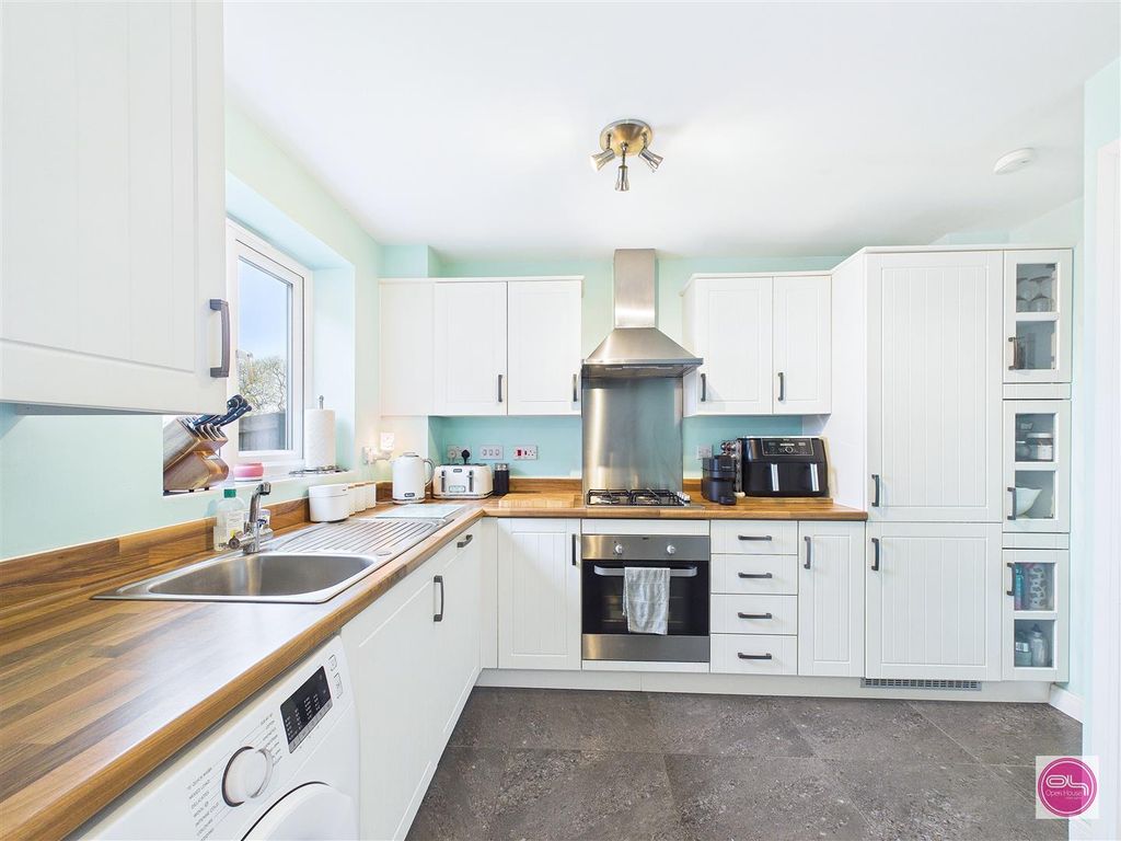 Additional image 7 of 3 bed detached house for saleCascade Close, Burton-On-Trent DE14