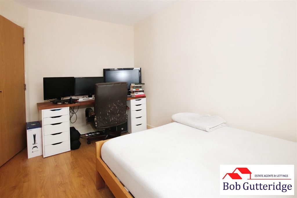 Additional image 6 of 1 bed flat for saleEtruria Court, Etruria, Stoke On Trent ST1