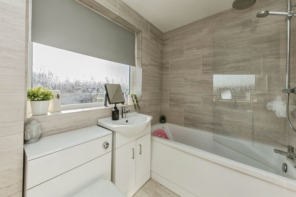 Additional image 10 of 3 bed semi-detached house for saleMarlborough Way, Uttoxeter ST14