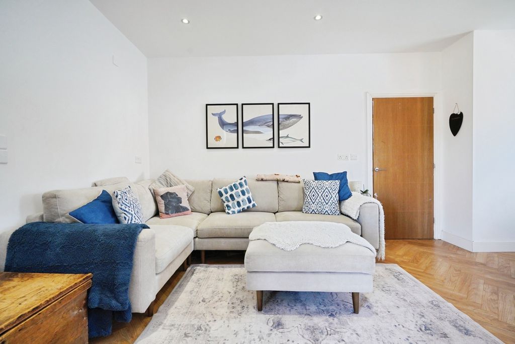 Additional image 5 of 4 bed detached house for saleMagnolia Close, Tutbury, Burton-On-Trent, Staffordshire DE13