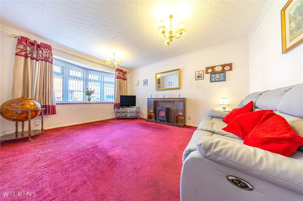 Additional image 2 of 3 bed semi-detached house for salePullman Close, Tamworth, Staffordshire B77