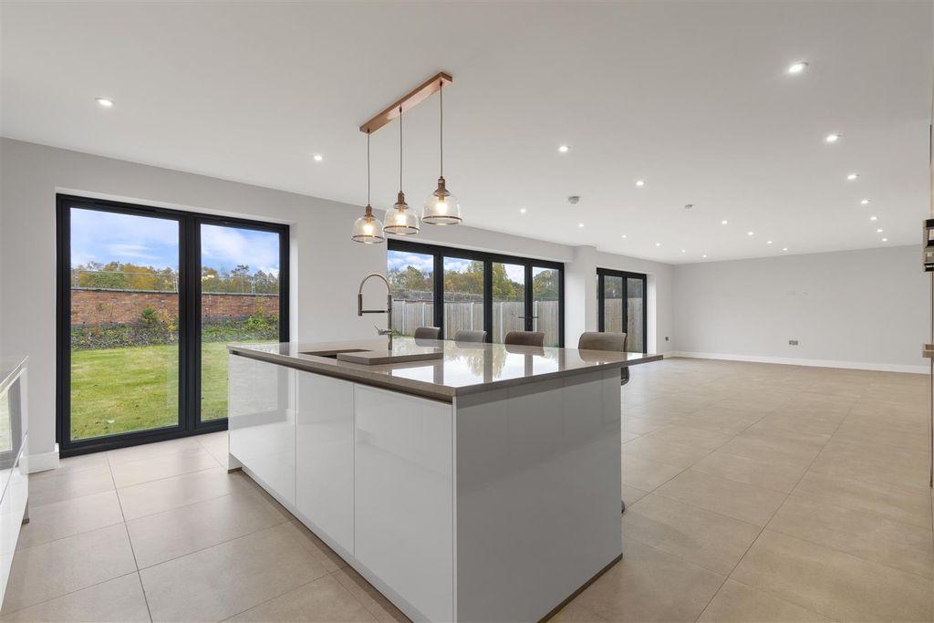 Additional image 10 of 5 bed detached house for saleHazel Lane, Walsall WS6