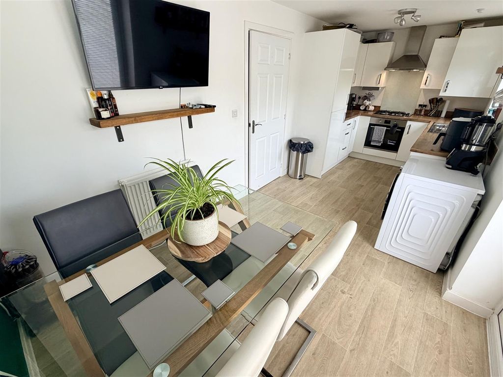 Additional image 8 of 3 bed detached house for saleCaesar Drive, Off Higham Lane, Nuneaton CV11