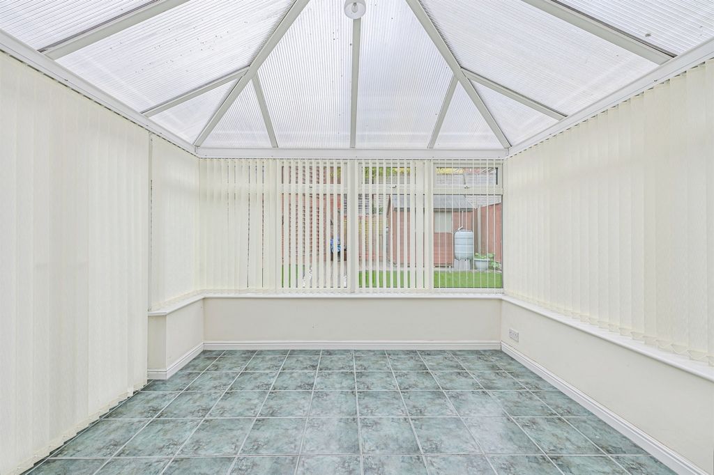 Additional image 5 of 4 bed detached house for saleOrkney Drive, Wilnecote, Tamworth B77