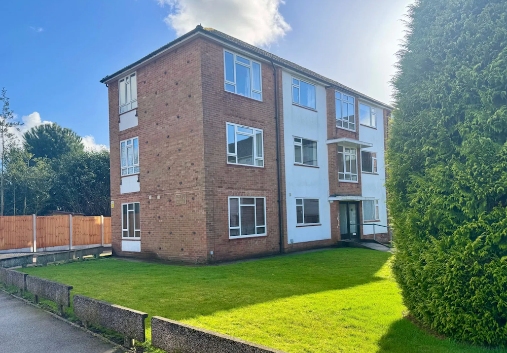 1 bed flat for saleBalfour Court, Lichfield Road, Four Oaks B74