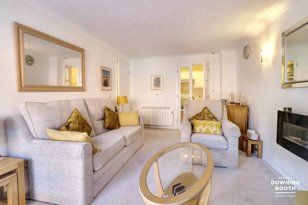 Additional image 4 of 1 bed flat for saleCastle Dyke, Lichfield WS13