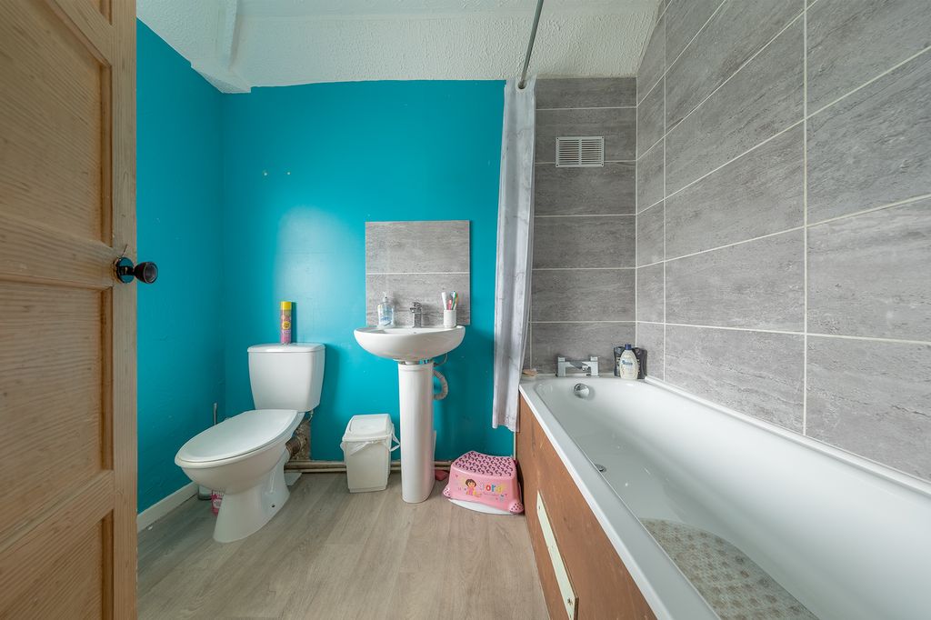 Additional image 11 of 3 bed semi-detached house for saleAllexton Gardens, Leicester LE3