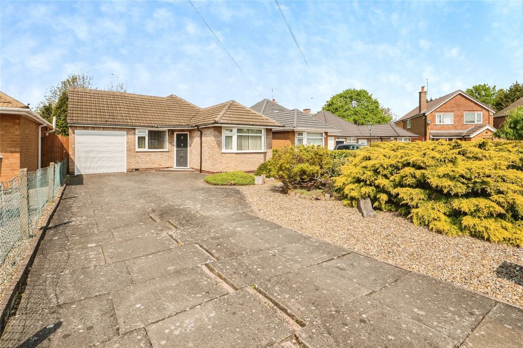 2 bed bungalow for saleThirlmere Road, Wigston, Leicestershire LE18