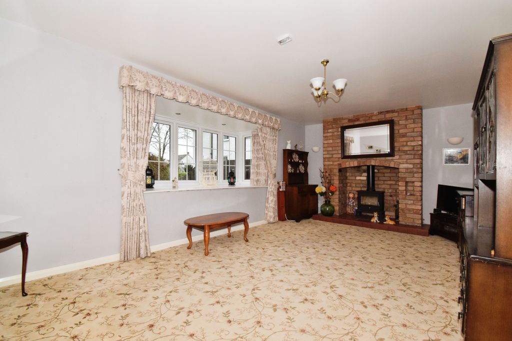 Additional image 14 of 3 bed detached house for saleThe Oval, Oadby, Leicester, Leicestershire LE2