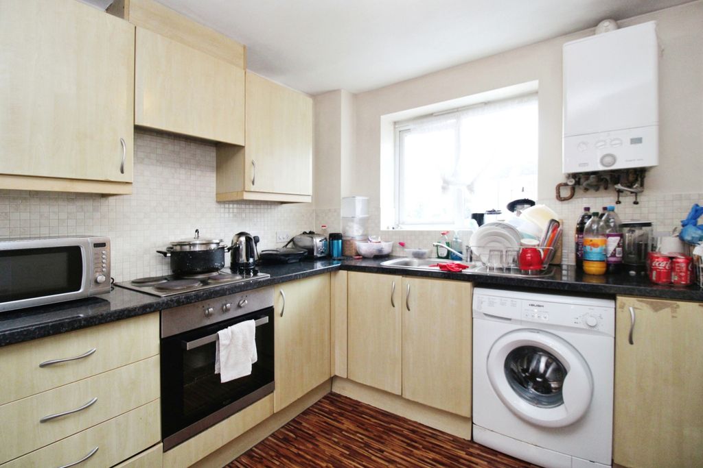 Additional image 2 of 2 bed flat for saleWalker Road, Walsall WS3