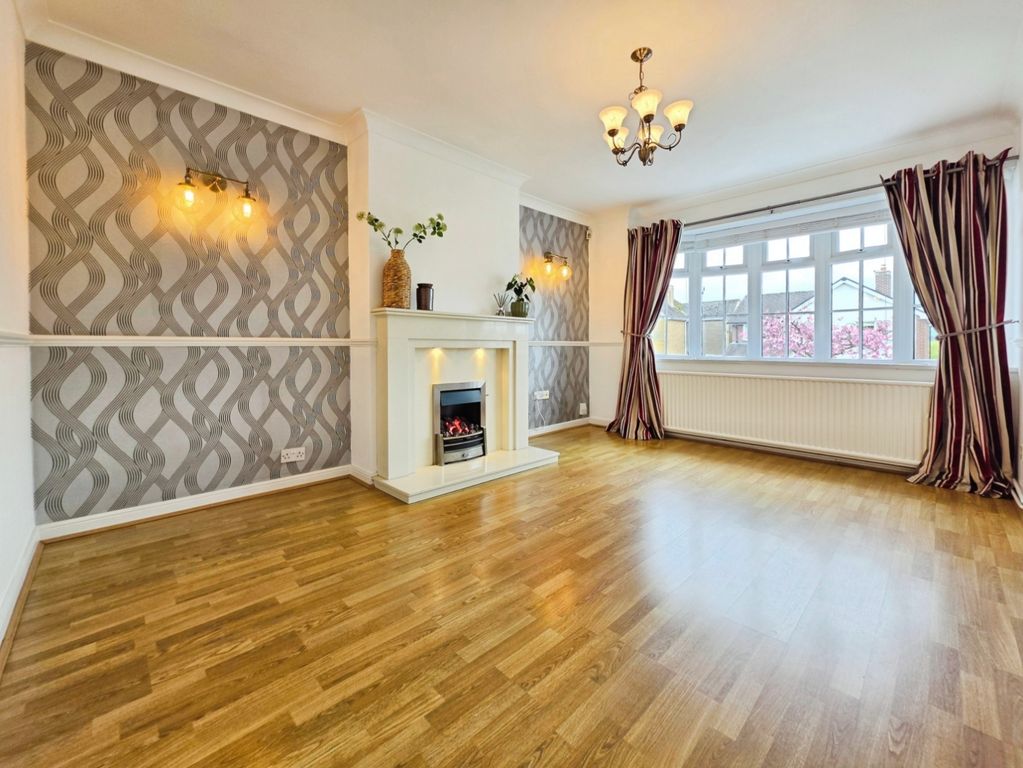 3 bed detached bungalow for salePennine Way, Biddulph, Staffordshire Moorlands ST8 photo 4
