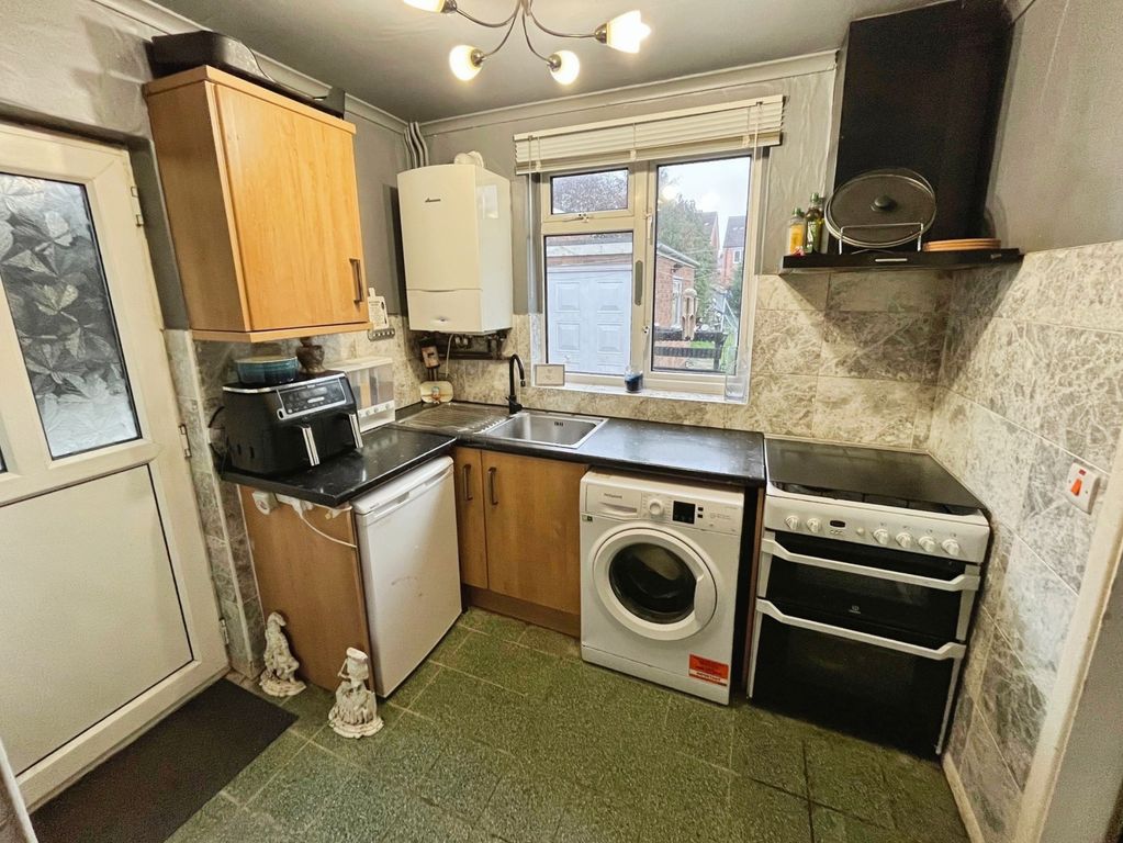 Additional image 4 of 3 bed semi-detached house for saleChestnut Avenue, Leicester, Leicestershire LE5