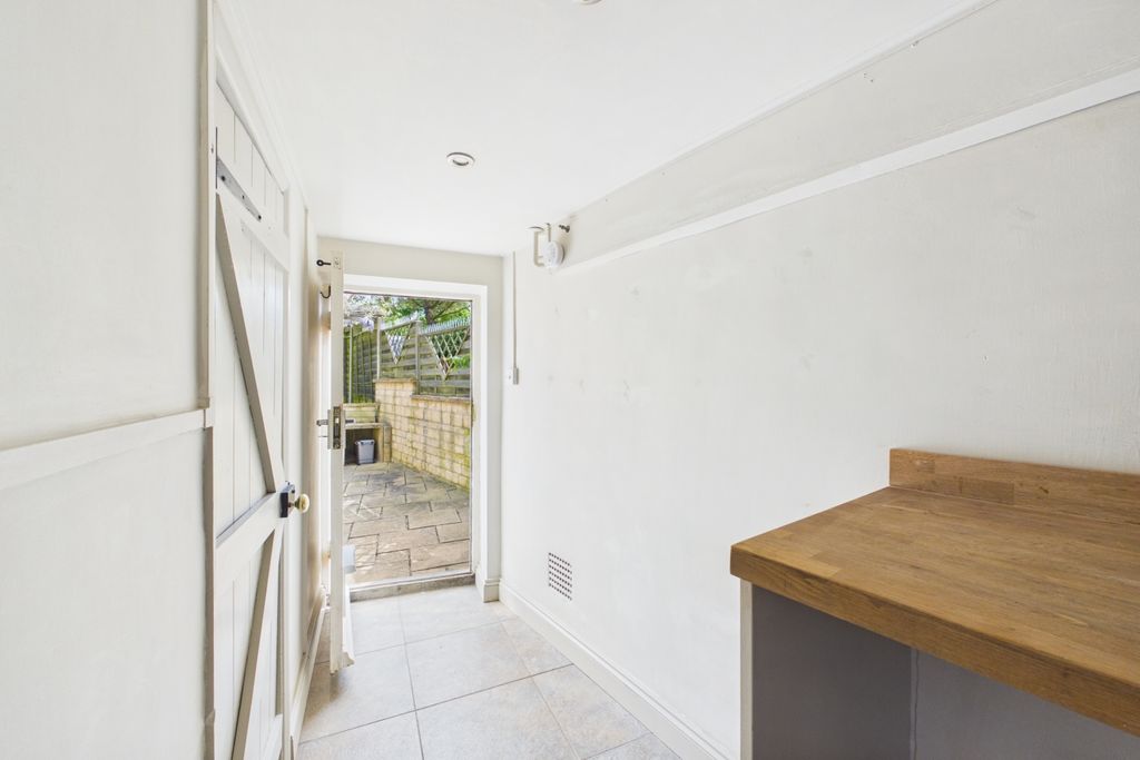 Additional image 10 of 3 bed cottage for saleShepherds Walk, Belmesthorpe, Stamford, Lincolnshire PE9
