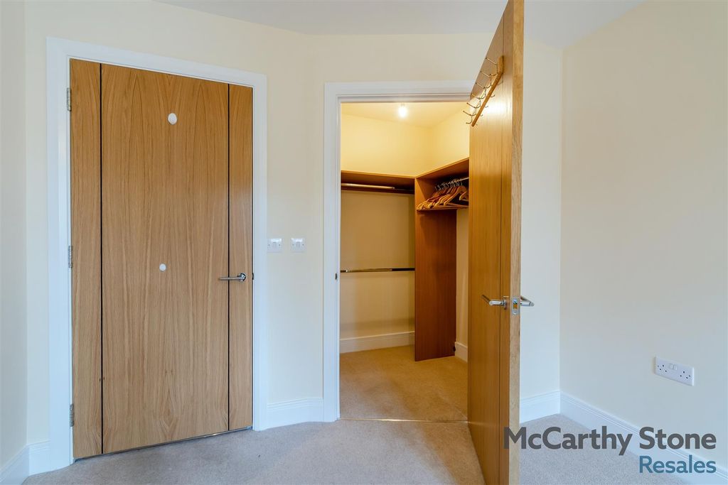 Additional image 18 of 1 bed flat for saleWolsey Court, Knighton Park Road, Leicester LE2