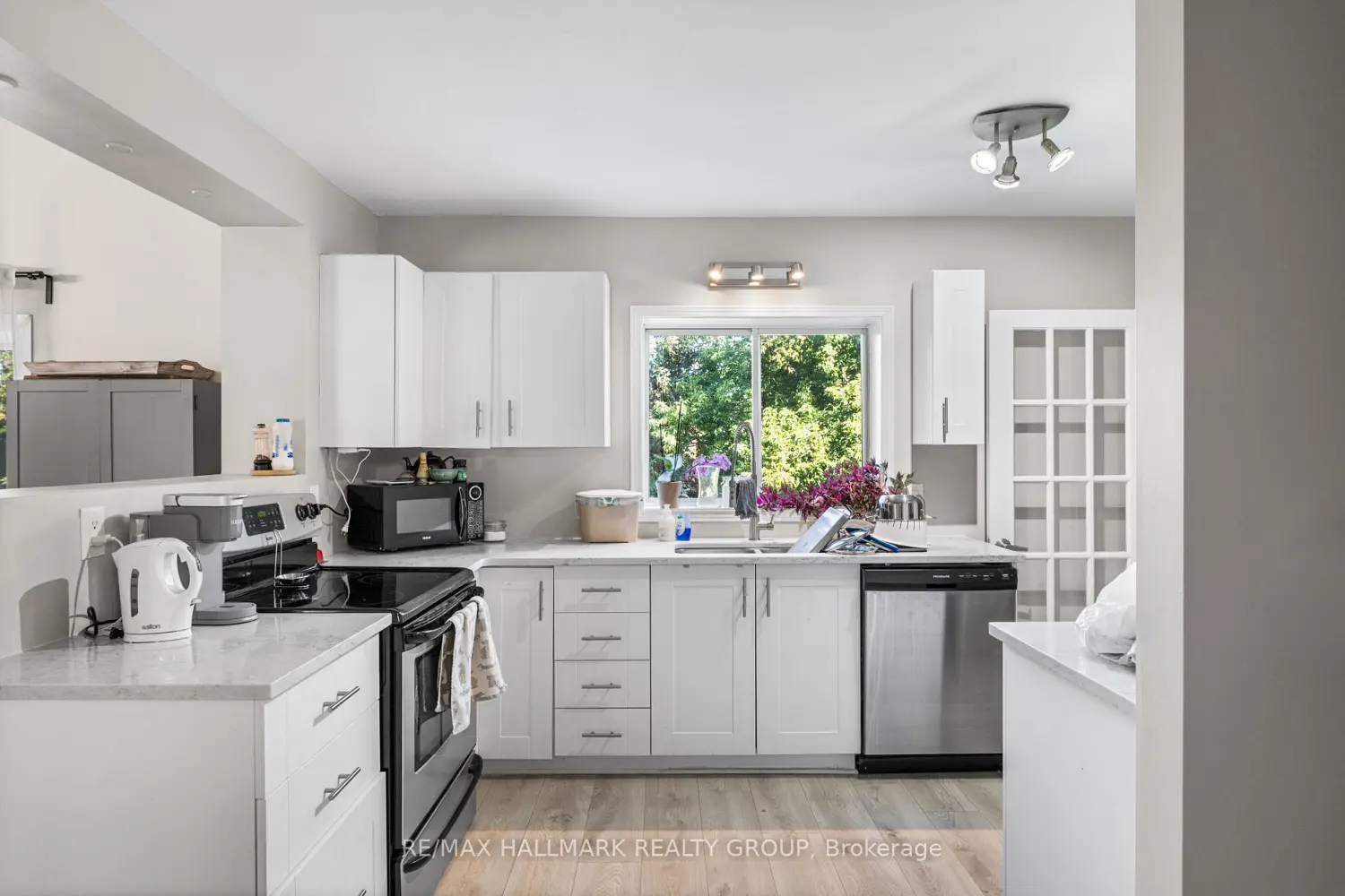 Additional image 8 of 1305 Dorchester Avenue