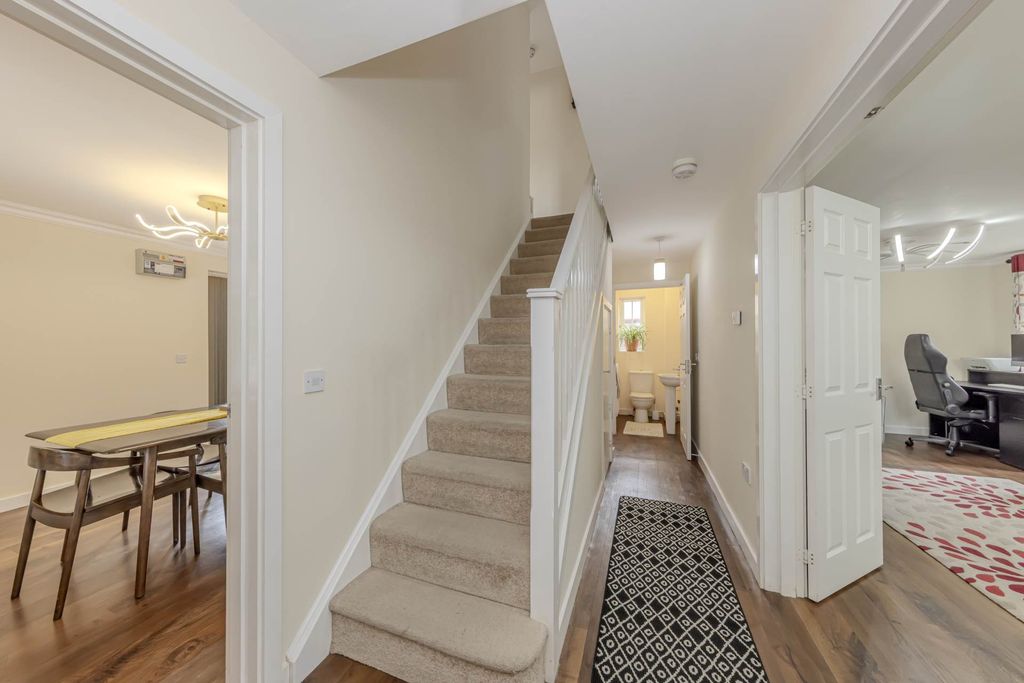 Additional image 10 of 4 bed detached house for saleChervil Close, Newcastle Under Lyme ST5