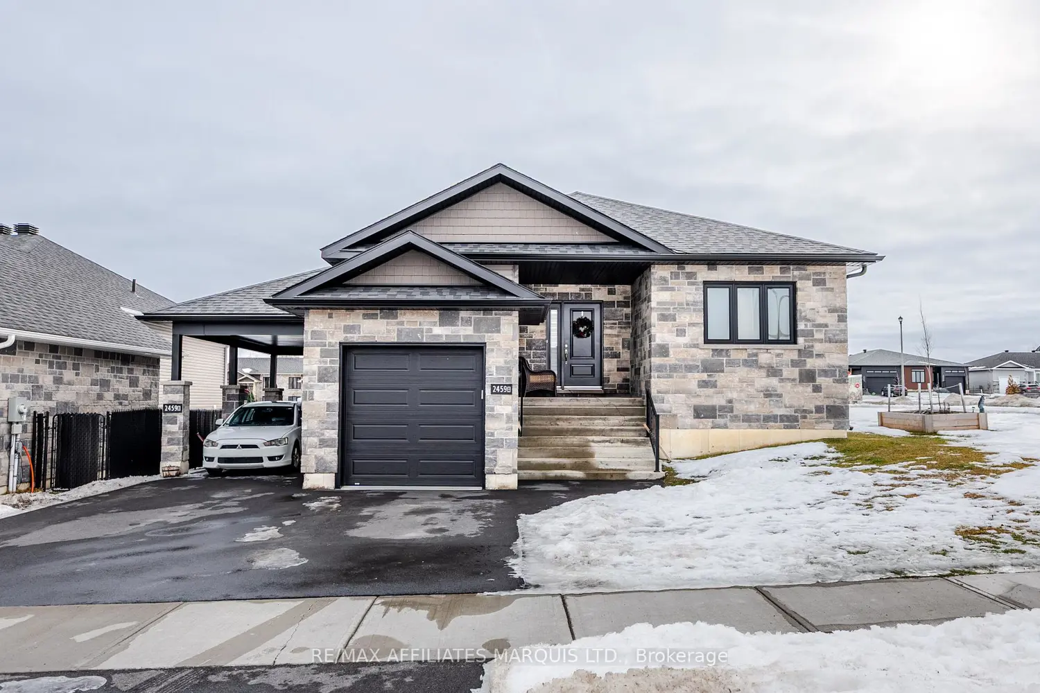 2459 Watson Crescent